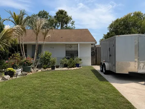 44 SE Mead Place Stuart FL 34997