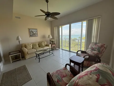 27 Harbour Isle Drive W Fort Pierce FL 34949