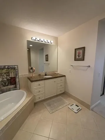 27 Harbour Isle Drive W Fort Pierce FL 34949