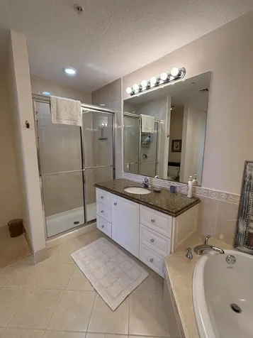 27 Harbour Isle Drive W Fort Pierce FL 34949