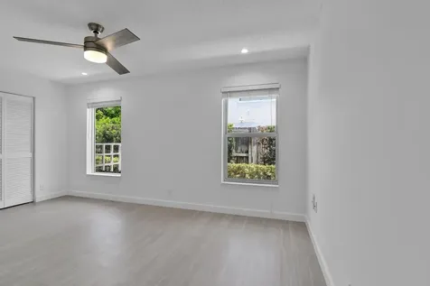 908 NE 8th Avenue Delray Beach FL 33483