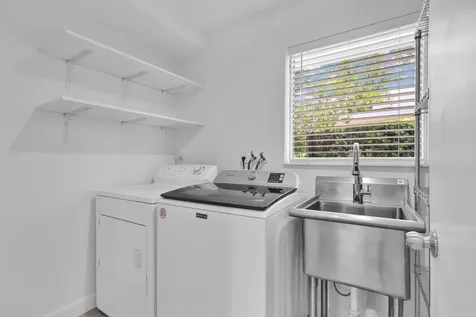 908 NE 8th Avenue Delray Beach FL 33483