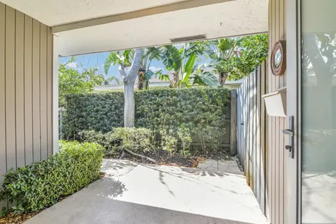 908 NE 8th Avenue Delray Beach FL 33483