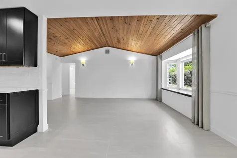 908 NE 8th Avenue Delray Beach FL 33483