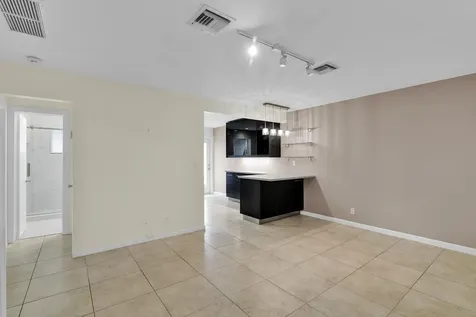 320 NE 1st Avenue Delray Beach FL 33444