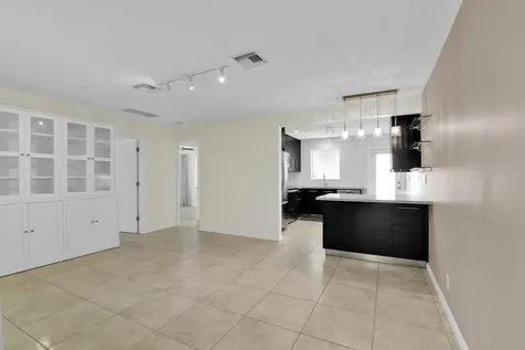 320 NE 1st Avenue Delray Beach FL 33444