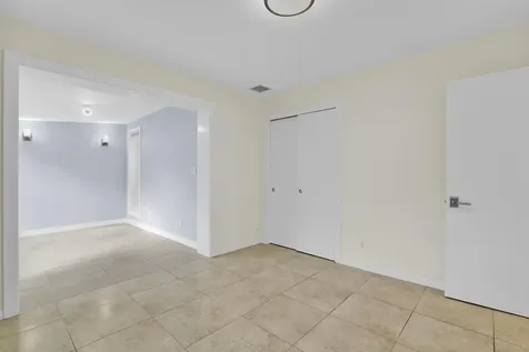 320 NE 1st Avenue Delray Beach FL 33444