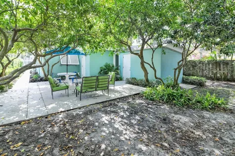 320 NE 1st Avenue Delray Beach FL 33444