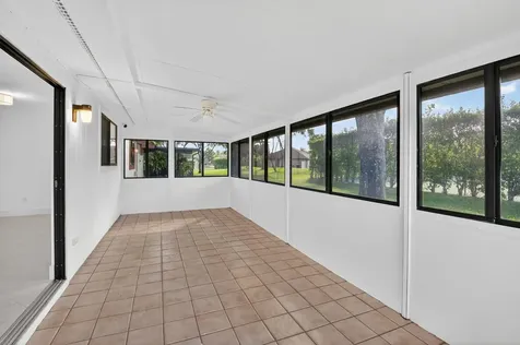 29 Fawlkland Circle Boynton Beach FL 33426