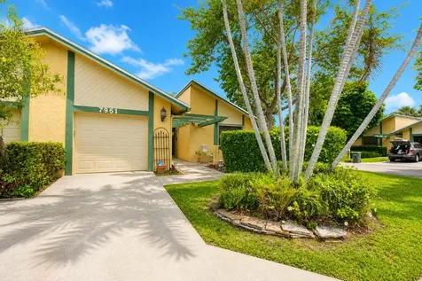 7951 Little Lane Boca Raton FL 33433