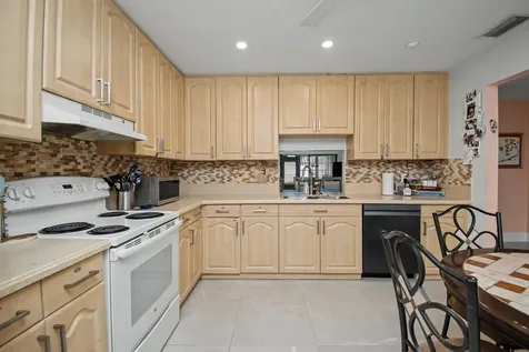 7951 Little Lane Boca Raton FL 33433