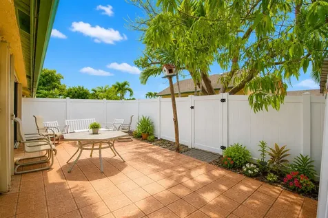 7951 Little Lane Boca Raton FL 33433