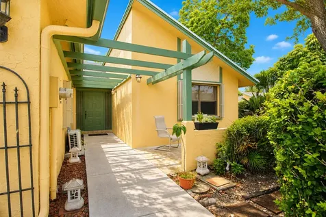 7951 Little Lane Boca Raton FL 33433