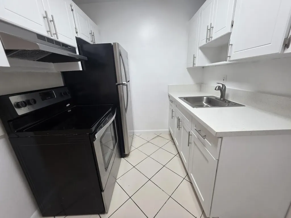 16 SW 9th Street Fort Lauderdale FL 33315