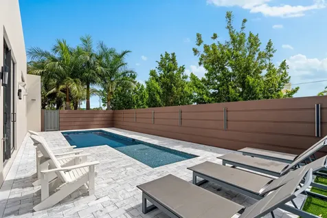 2880 NE 35th Street Lighthouse Point FL 33064