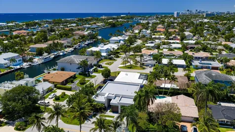 2880 NE 35th Street Lighthouse Point FL 33064