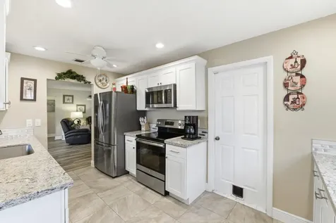 2398 SW 9th Avenue N Boynton Beach FL 33426