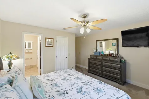 2398 SW 9th Avenue N Boynton Beach FL 33426