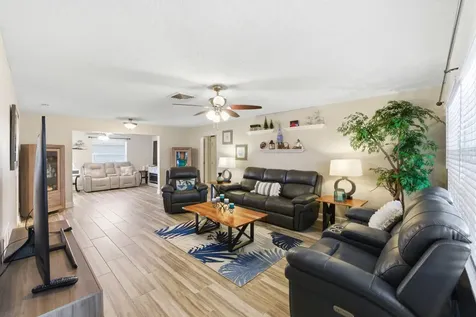 2398 SW 9th Avenue N Boynton Beach FL 33426