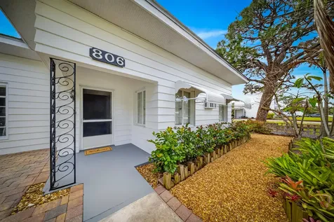 806 S 7th Street Fort Pierce FL 34950