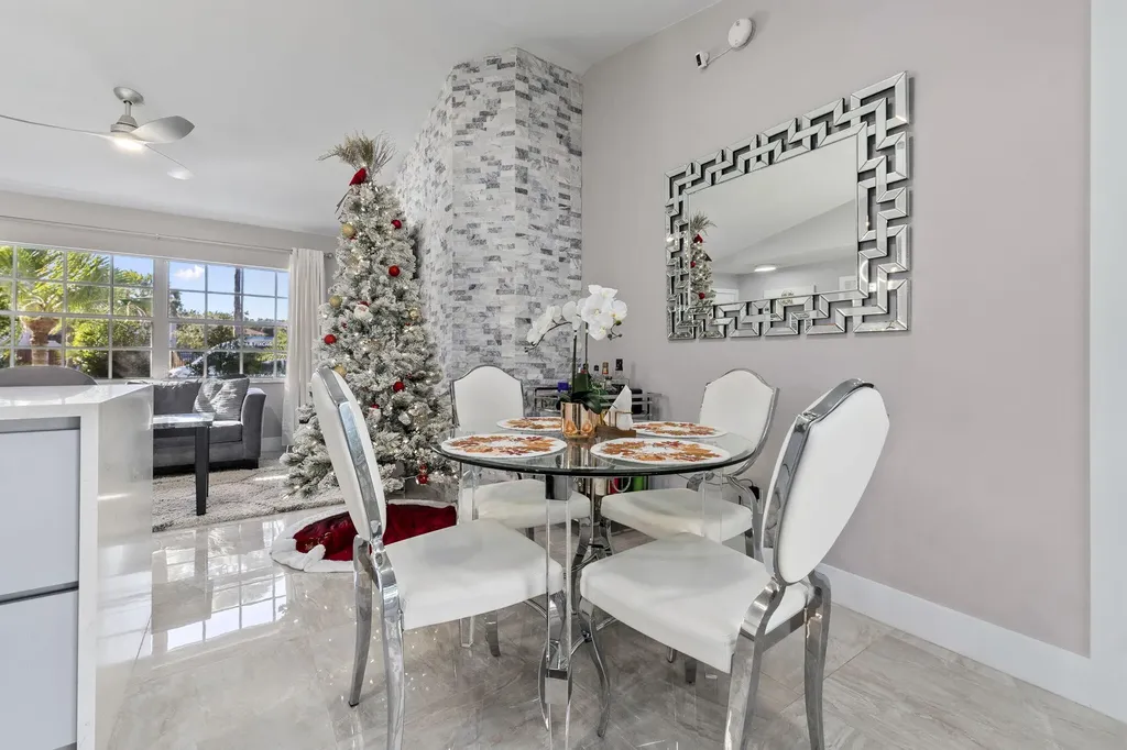 2471 SE Leithgow Street Port St Lucie FL 34952