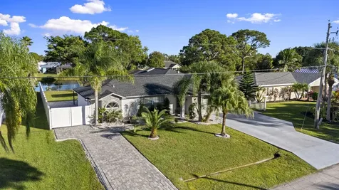 2471 SE Leithgow Street Port St Lucie FL 34952
