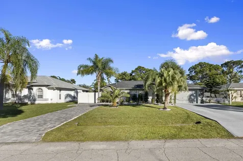 2471 SE Leithgow Street Port St Lucie FL 34952