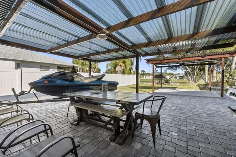 2471 SE Leithgow Street Port St Lucie FL 34952