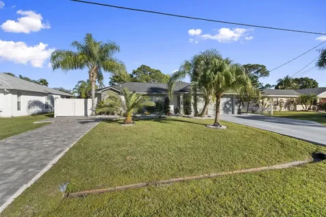2471 SE Leithgow Street Port St Lucie FL 34952