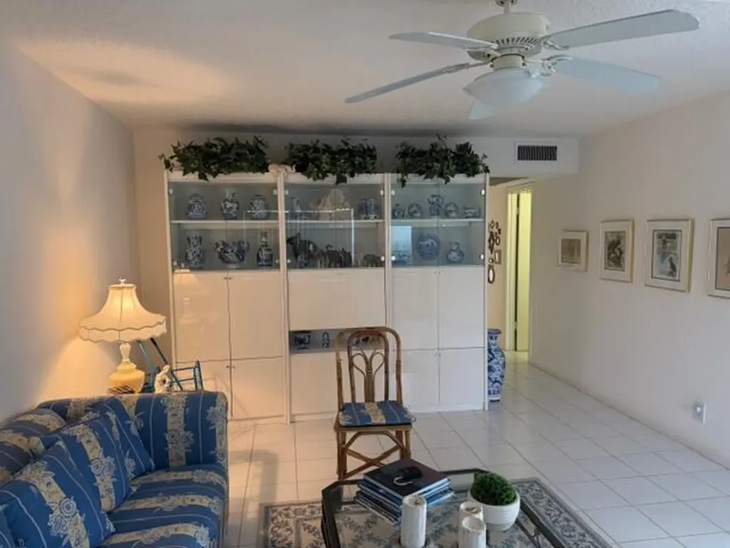 116 Lyndhurst F Deerfield Beach FL 33442