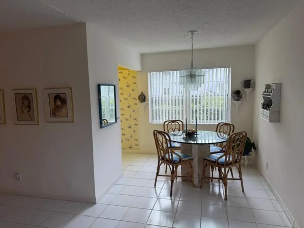 116 Lyndhurst F Deerfield Beach FL 33442