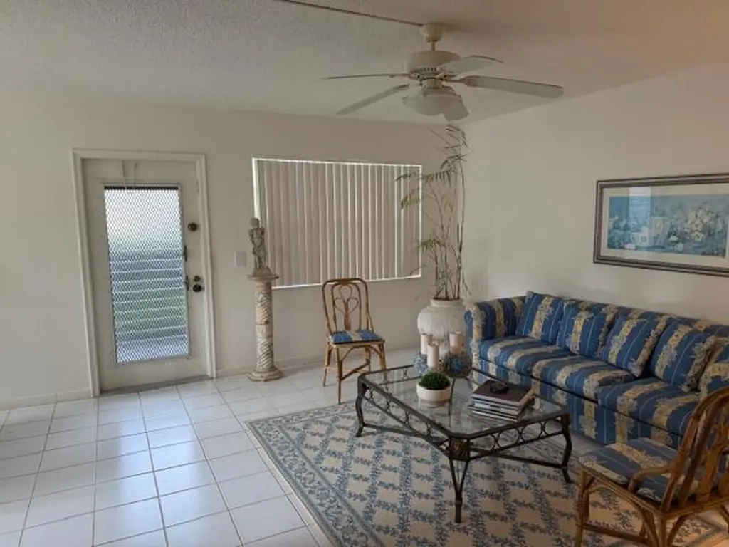 116 Lyndhurst F Deerfield Beach FL 33442