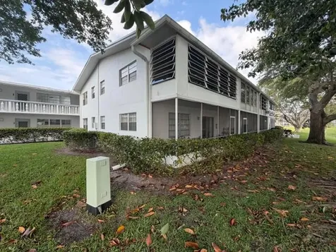 116 Lyndhurst F Deerfield Beach FL 33442