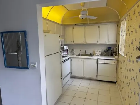 116 Lyndhurst F Deerfield Beach FL 33442