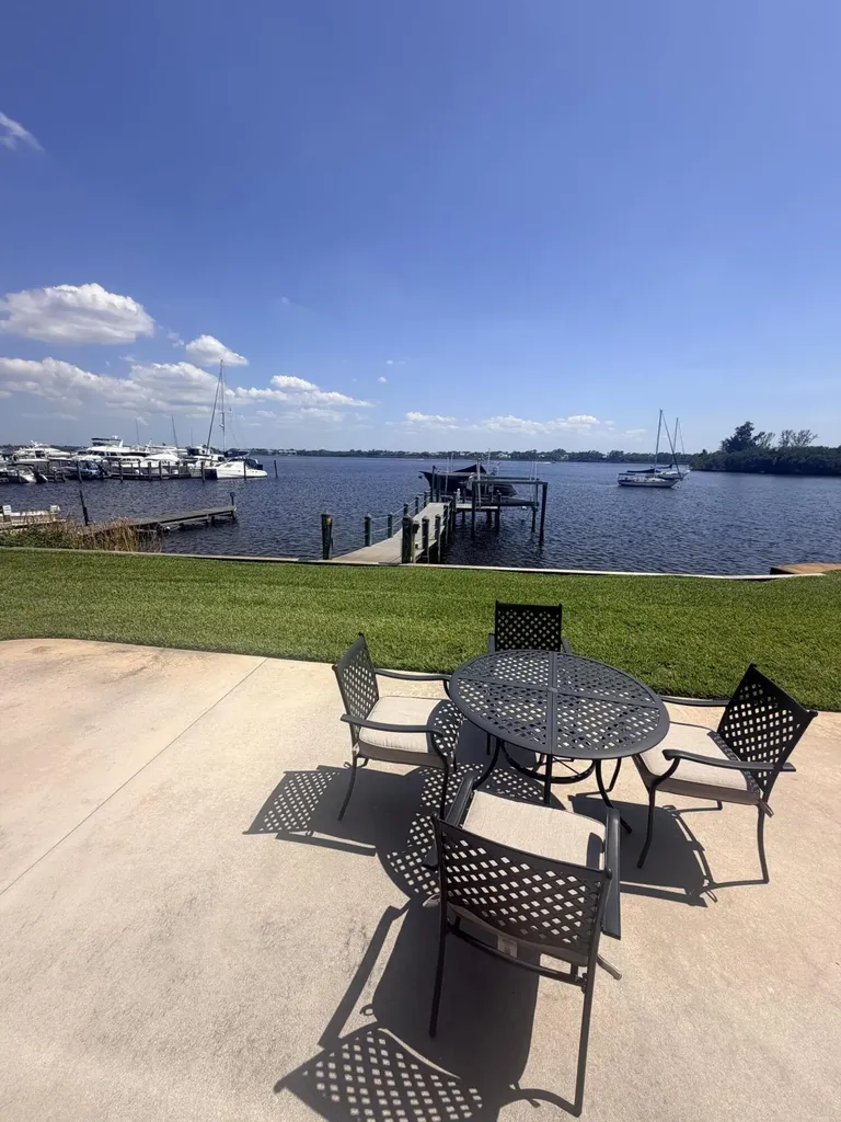 3312 SE Morningside Boulevard Port St Lucie FL 34952