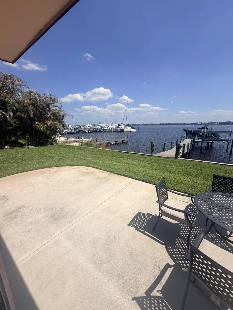 3312 SE Morningside Boulevard Port St Lucie FL 34952