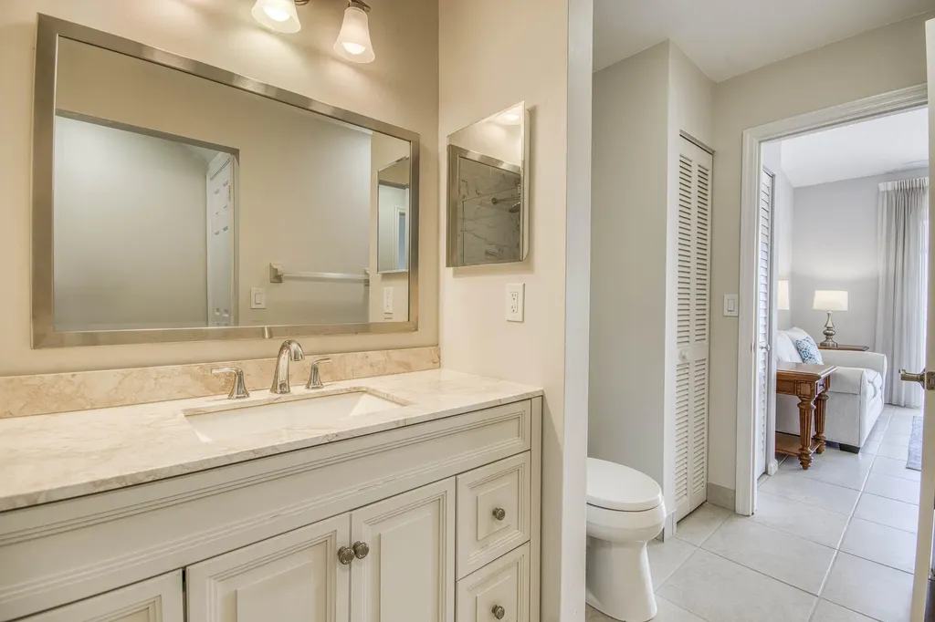 495 Prestwick Circle Palm Beach Gardens FL 33418