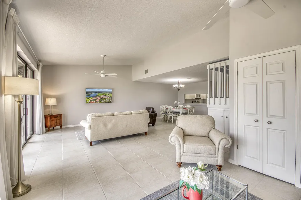 495 Prestwick Circle Palm Beach Gardens FL 33418