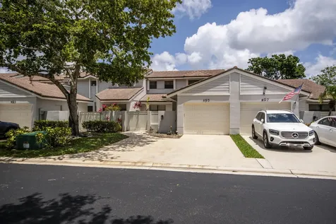 495 Prestwick Circle Palm Beach Gardens FL 33418