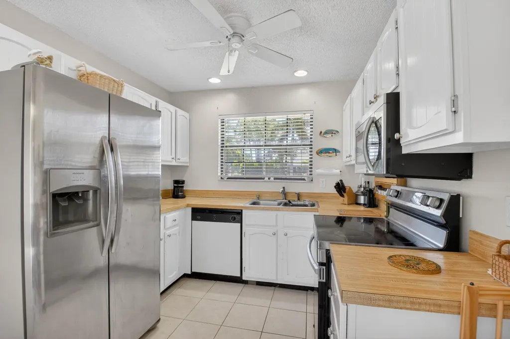 9389 Longmeadow Circle Boynton Beach FL 33436