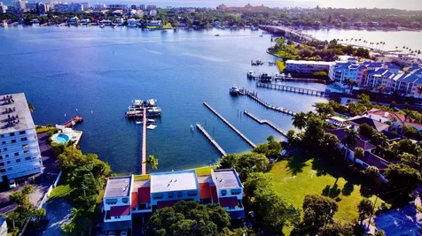 324 N Lake Drive Lantana FL 33462
