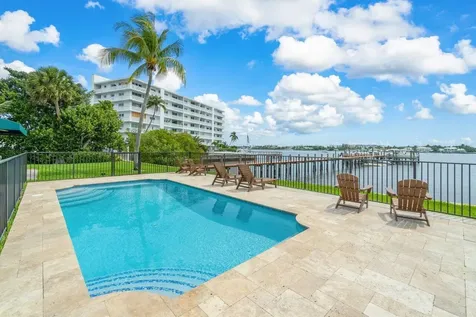 324 N Lake Drive Lantana FL 33462