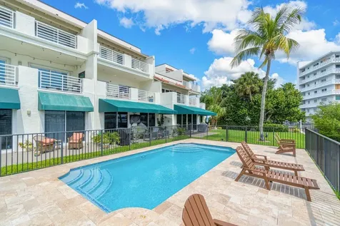 324 N Lake Drive Lantana FL 33462