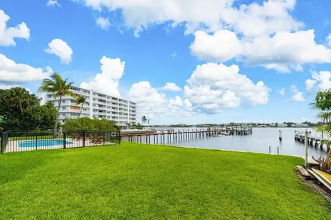 324 N Lake Drive Lantana FL 33462