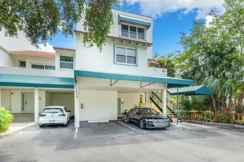 324 N Lake Drive Lantana FL 33462