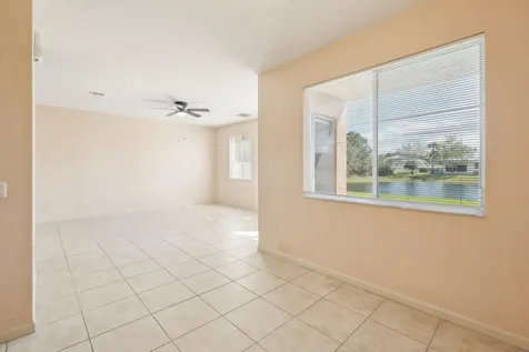 2584 SW Stockbridge Square Square SW Vero Beach FL 32962