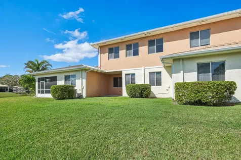 2584 SW Stockbridge Square Square SW Vero Beach FL 32962