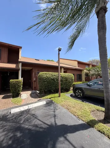 407 SE 14th Street Dania Beach FL 33004