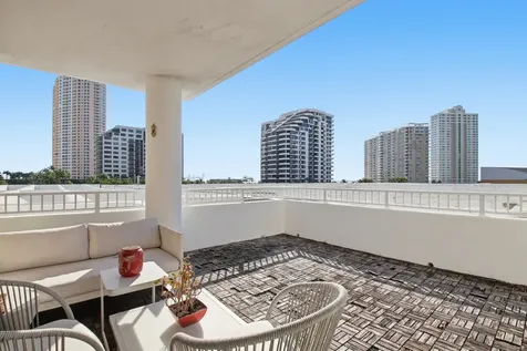 701 Brickell Key Boulevard Miami FL 33131