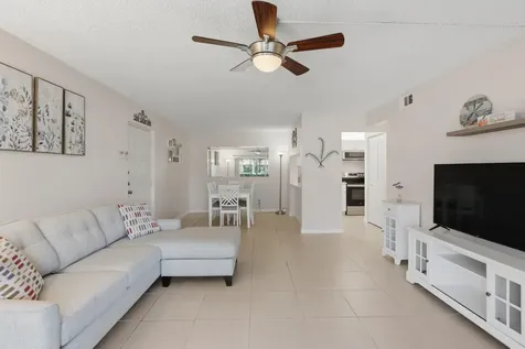 627 Sea Pine Way Greenacres FL 33415